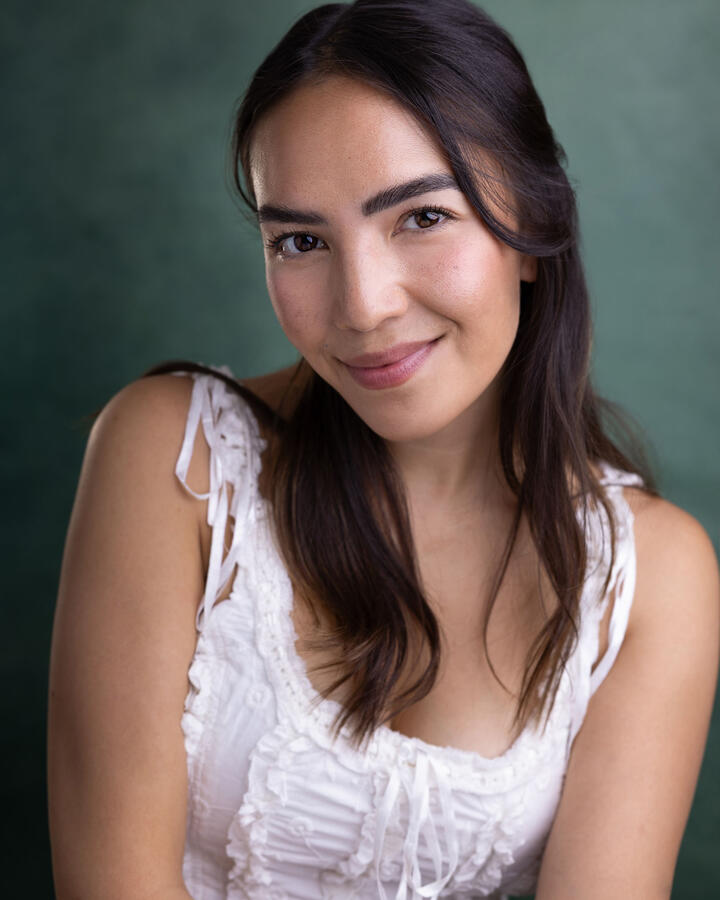 Kelly: Melinda Dela Costa